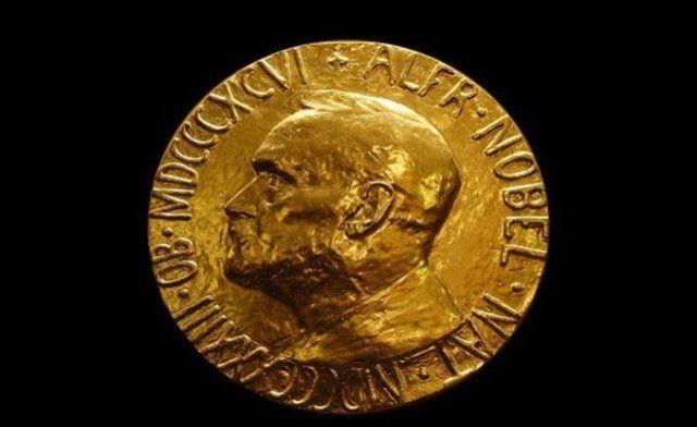 <p>Milyonlarca kişinin ölümünden sorumlu olsa da o da hitler gibi "Nobel Barış Ödülü'ne" aday gösterildi. Hem de 1 kez değil, 2 kez! (1945 ve 1948)</p>
