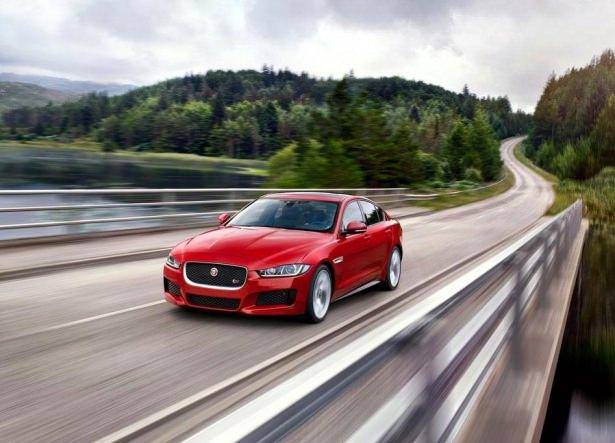 <p><strong>Jaguar </strong><br />
İngiliz üretici Jaguar, C segmentinde yer alacak XE’yi modelini tanıtacak.</p>