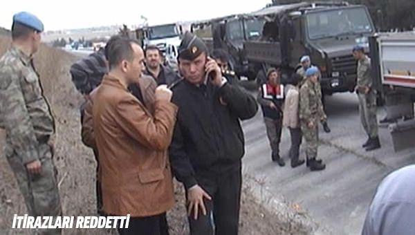 <p><strong>OPERASYON ÖNCESİ 15 GÖRÜŞME</strong></p>

<p>Görüntülerde yer alan bir diğer önemli ayrıntı ise Üsteğmen Önder Kır'a ait. Hatay'daki baskından önce Savcı Özcan Şişman ile 15 defa telefonla görüştüğü tespit edilen Önder Kır'ın Adana'daki TIR baskınında da operasyondan önce, Savcı Aziz Takçı'nın evine gidip özel görüştüğü tespit edilmişti. 15 Ocak'ta HYSK 2. Dairesinin oy çokluğuyla aldığı kararla Savcı Aziz Takçı ile beraber TIR'lara operasyon yapan beş savcı görevden el çektirilmişti. MİT TIR'larının 19 Ocak 2014'te aranmasında görev alan Cumhuriyet savcıları Süleyman Bağrıyanık, Ahmet Karaca, Aziz Takçı, Özcan Şişman ve Yaşar Kavalcıklıoğlu, görevden alınmıştı.</p>
