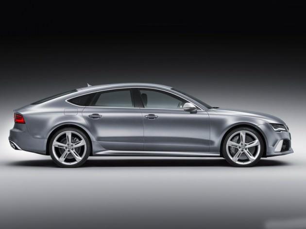 Beş kapılı Coupe'nin 4.0 TFSI motoru 560 hp güç üretiyor. Aracın 0'dan 100 km/s hıza ulaşması sadece 3,9 saniye sürüyor. Audi RS 7 Sportback bu üstün performansına rağmen 100 km'de yalnızca ortalama 9,8 litre yakıt tüketiyor.