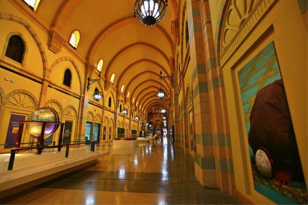 <p>İslam Medeniyetleri Müzesi'nin içinden bir görünüm</p>