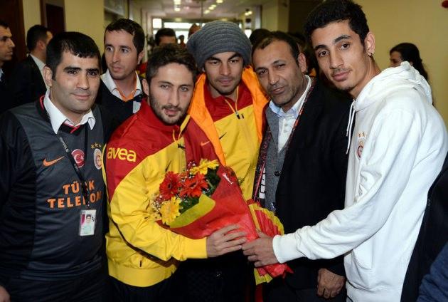Sabri Sol kanat, Sabri Sağ kanat, Sabri Orta saha, Sabri defans, Sabri gol, Sabri daha ne yapsın
