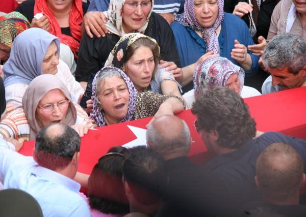 Trabzon'lu Piyade Er Ali Yasin Erosmanoğlu son kez baba evinde