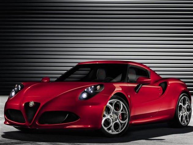 2014 Alfa Romeo 4C 55 bin dolar