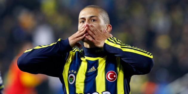 <p>Yıldırım daha önce bu bölgeye Ariel Ortega, ardından Alex de Souza gibi iki süper yıldızı transfer etmişti.</p>