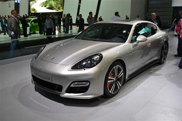   Porsche Panamera GTS