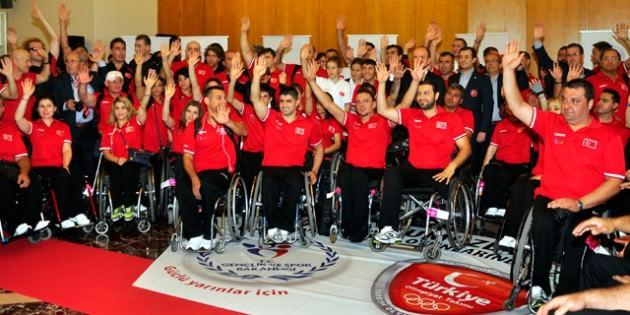 - 2012 Londra Paralimpik Oyunları, 80 bin kişilik Olimpiyat Stadı'nda düzenlenen görkemli açılış töreniyle düzenlendi. Türkiye, oyunları 1 altın, 5 gümüş ve 4 bronz olmak üzere toplam 10 madalyayla tamamladı. Milli halterci Nazmiye Muslu, 109 kiloyla dünya ve paralimpik rekoru kırarken, Türkiye tarihinde ilk kez oyunlarda takım sporlarında madalya kazandı… Türkiye, madalya sıralamasında 43. sırada yer aldı. 