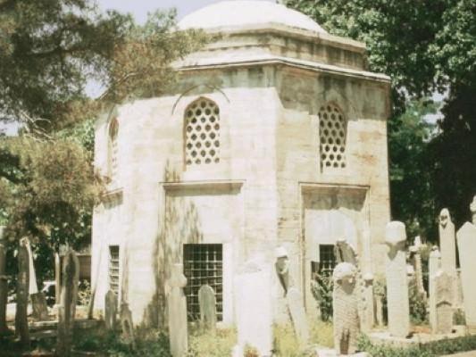 <p>Hacı Doğancı Ahmed Paşa Türbesi</p>
<p>Gülfem Hatun Mahallesi Mektep Sokak - Üsküdar</p>