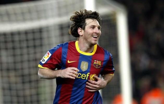 13 KASIM 2010 - 30. kez bir maçta iki gol atma başarısını yakalayan Messi, ligde toplam 98 gole ulaştı ve 97 golle Barcelona'nın lig tarihindeki en golcü dördüncü oyuncusu olan Mariano Martin'i de geride bırakarak dördüncü sıraya yerleşti.