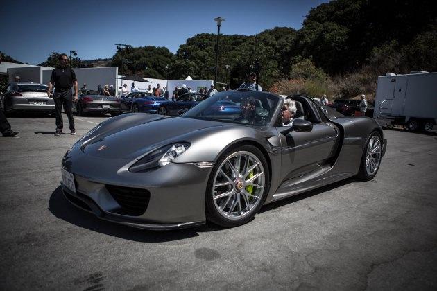 <p><strong>5. Porsche 918 Spyder</strong></p>
<p>Alman firması Posche, 918 Spyder modelinde 4.6 litre hacimli, V-8 bir motorun yanısıra iki tane de elektrik motoruyla beraber 887 beygir gücü üreten motor yapısı bulunmaktadır.</p>