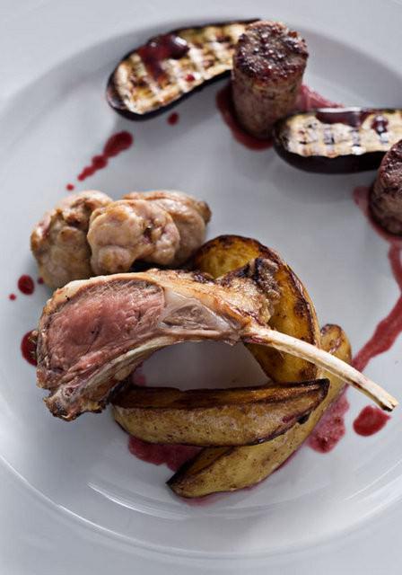 Michelin yıldızlı lokantada yemek yemek