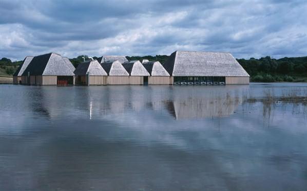 Brockholes Misafir Merkezi