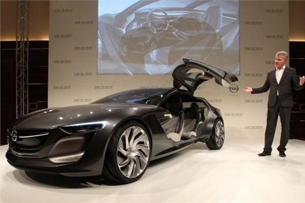 <p>Opel Monza Concept</p>