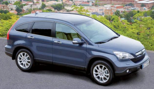 <p>31- HONDA CR-V I-CDTI Honda’nın 2.2 lt’lik dizel motorlu CRV modeli ortalama 6.5 lt/100 km tüketir.</p>
