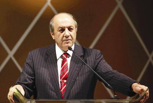 <p>4-5 milyar dolar</p>
<p>10- Özilhan Ailesi</p>
<p>Anadolu Holding</p>