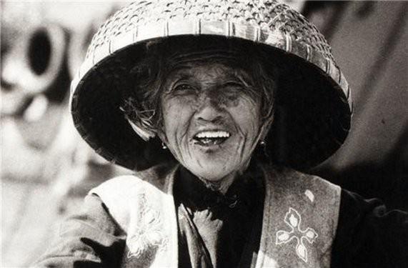 Hong Kong - Wrinkled Woman