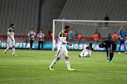 <p><strong>5 YILDIZA GÜLE GÜLE</strong><br />Volkan Demirel, Gökhan Gönül ve Raul Meireles’in durumlarının dışında 5 oyuncuyla yollar ayrılacak. Semih Şentürk, Serdar Kesimal, Miroslav Stoch, Milos Krasic ve Reto Ziegler’in önümüzdeki yıl F.Bahçe’de yer almayacağı öğrenildi.</p>