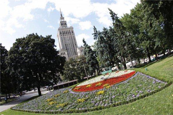 <p>12. Polonya 953,64 dolar</p>