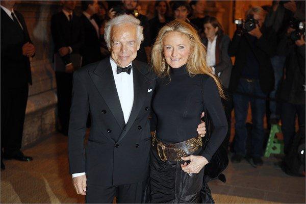 <p>Ralph Lauren</p>
<p>Tekstil devi, dünyanın en büyük moda devlerinden Ralph Lauren markasını oluşturmadan önce, bir tekstil şirketinde ayak işlerine bakıyordu. Şu anda 7,7 milyar dolarlık servetin sahibi.</p>