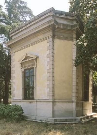 <p>Zeynep Sultan - Kamil Paşa Türbesi</p>
<p>Zeynep Kamil Hastanesi bahçesi - Üsküdar</p>