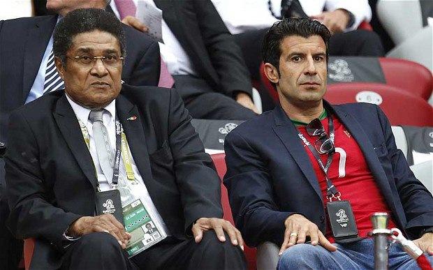 Efsane futbolcu yaşamını yitirdi!