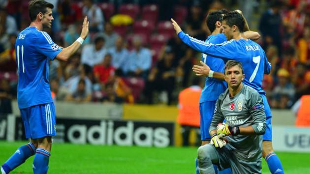 <p>Saba Tümer: Ay bu Ronaldo’nun saçı geçen maçta da hiç bozulmamıştı! Şaka gibi.</p>