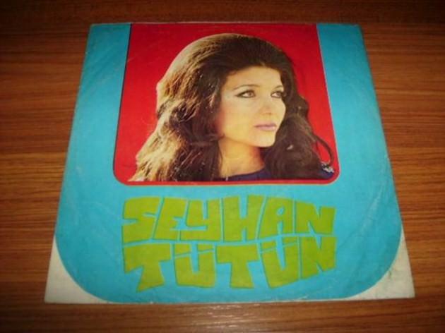 <p>Seyhan Tütün, halk müziği sanatçısı</p>