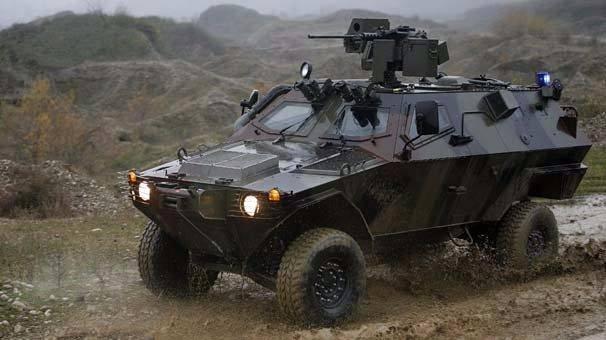 <p><strong>COBRA - ZIRHLI TEKERLEKLİ ARAÇ</strong></p>
<p>Otokar Cobra, Otokar'ın araştırma ve geliştirme ekibi tarafından silahlı kuvvetlerin zırhlı tekerlekli araç (ACV) ihtiyacı doğrultusunda geliştirildi.<br />
9 personel taşıma kapasiteli lastik tekerlekli 4x4 Cobra Zırhlı Aracı değişik tiplerde üretilmektedir. Aracın aynı zamanda amfibik versiyonu da bulunmaktadır.</p>