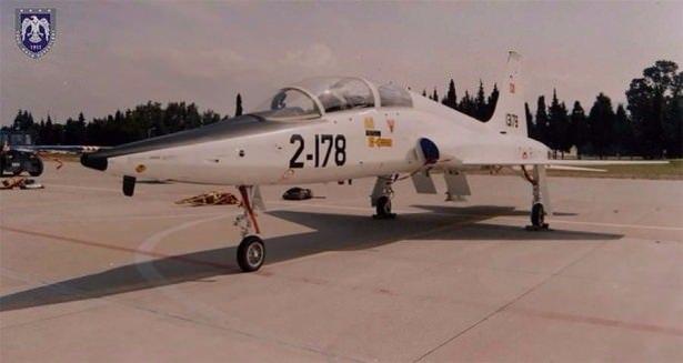 <p><strong>T-38 ARI</strong><br />
<br />
Hava Kuvvetleri Komutanlığında jet motorlu eğitim uçağı olan T-38 ARI uçağından 68 adet bulunuyor.</p>