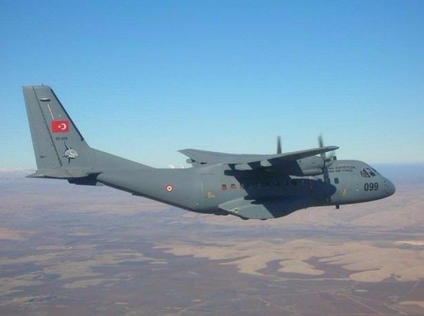 <p><strong>CN-235</strong><br />
<br />
Kargo, yolcu, ve ambulans uçağı maksatlı kullanılan CN-235'ten 50 adet bulunuyor.</p>