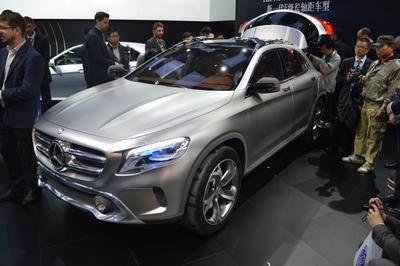 <p>12 bin 843 adetle Mercedes-Benz en çok satılan 10'uncu ithal araç oldu.</p>