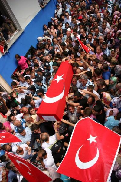 Trabzon'lu Piyade Er Ali Yasin Erosmanoğlu son kez baba evinde