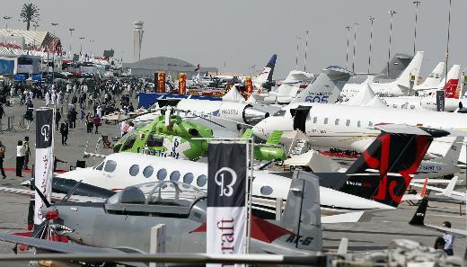 <p>Özel jetler de fuarın ilgi odağı oldu</p>