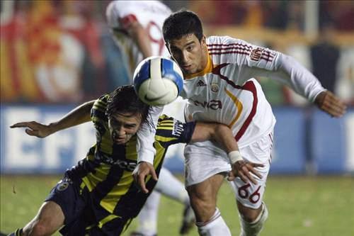 Bereket; sarı kırmızılılar maçı çevirdi de olay çıkmadı. O gün kabak Ankara'da Beşiktaş'ın başına patlamış, Ankaragücü, hakem Ahmet Akçay'ın basenlerinden çıkardığı golle gülmüştü.