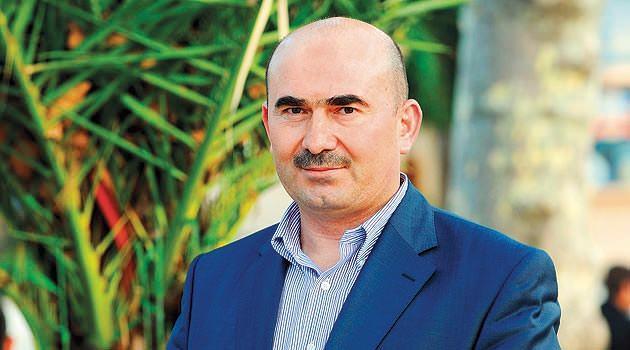 <p><strong>44- REŞİT HAYLAMAZ</strong><br />
<br />
Cihan Haber Ajansı Eski Genel Mudürü. Örgütte Molla olarak faaliyet yürüttü. 29.9.2015'te yurtdışına kaçtı.</p>

<p> </p>
