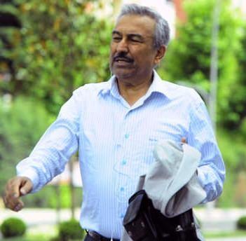 <p><strong>50- SÜLEYMAN UYSAL</strong><br />
<br />
Alevi Sorumlu İmamı. 9.8.2014'te yurtdışına kaçtı.</p>

<p> </p>
