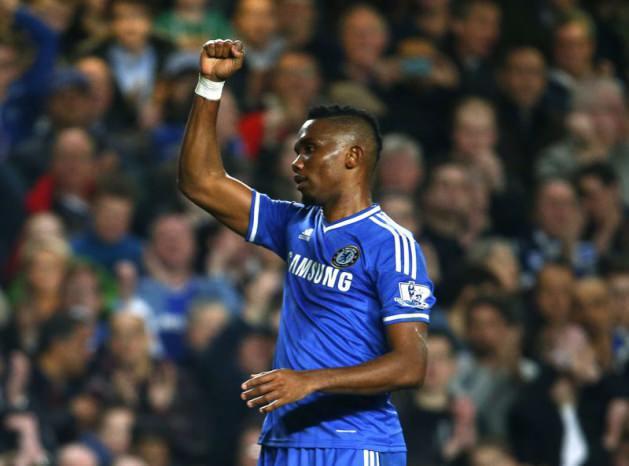 <p><strong>Chelsea</strong></p>
<p>İngiliz ekip forma sponsoru Adidas'tan yıllık 24 milyon Euro, göğüs reklamı aldığı Samsung'dan yıllık 12 milyon Euro kazanıyor.</p>