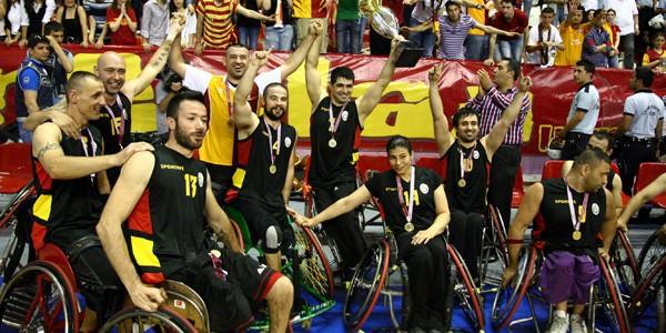 - Galatasaray Tekerlekli Sandalye Basketbol Takımı, Japonya'da düzenlenen Kıtalararası Kupa final maçında evsahibi ekip Miyagi Max'ı 67-48 yenerek, üst üste ikinci, toplamda dördüncü kez şampiyon oldu.