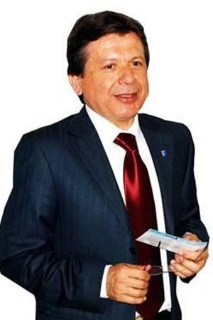 <p><strong>Osman Nuri Sözkesen</strong><br />Denizli'nin tanınmış iş adamlarından, Funika Tekstil'in Yönetim Kurulu Başkanı Osman Nuri Sözkesen, 7 Ekim 2009 tarihinde fabrikasında tabancayla intihar etti.</p>
