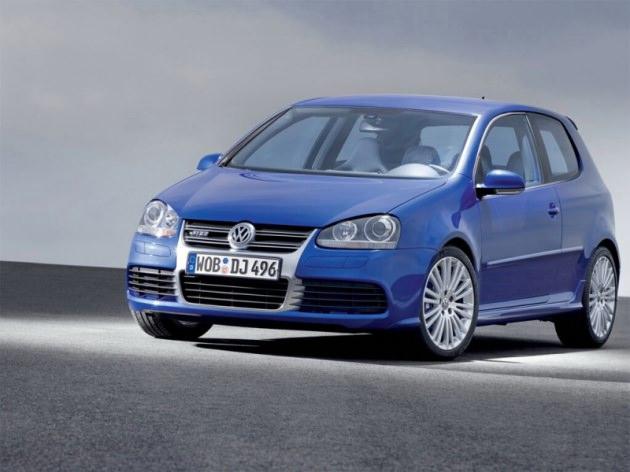 <p>VOLKSWAGEN: Bu yılın ilk yarısında Golf’ün performanslı iki versiyonu geliyor. İlk çeyrekte GTI, ikinci çeyrekte de Golf R Türkiye’de satdışa çıkacak. Üçüncü çeyrekte Polo ve son çeyrekte de yenilenen Jetta pazara sunulacak.</p>