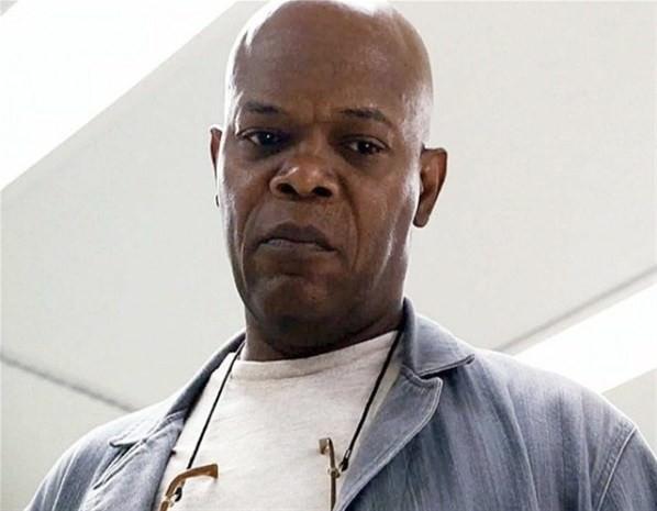 Samuel L. Jackson - Samuel L. Jackson'ın senaryolarının hepsini aynı kişi yazmış olsa gerek! Amerikalı aktör, hep sürekli sinirlenen sert çocuk türünde rollerin verilmesi tehlikesinde. Snakes on a Plane, Pulp Fiction, The Avengers, xXx, Star Wars, Shaft ve daha birçok filmini düşündüğümüzde, ünlü aktörün tipik rolü belli oluyor.