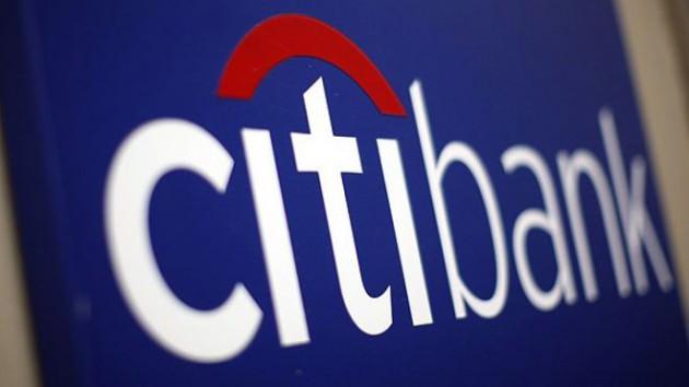 <p><strong>CİTİBANK<br /></strong>1 milyar 63 milyon dolar </p>