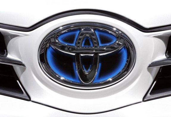 <h2 id="InfoTitle" class="title">1- Toyota</h2>
<p id="InfoCpt" class="Caption">Japon şirket geçen yıl 10,1 milyon araç ve 8,3 milyon otomobil üretimiyle listede ilk sırada yer aldı.</p>