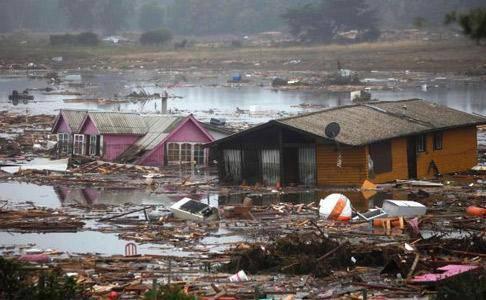 Ramsey'in ayağı kırıldığı gün Şili'de 8.8 büyüklüğünde deprem ve Tsunami meydana gelmişti. Bu depremde de yüzlerce kişi hayatını kaybetmişti.