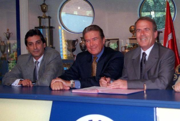 Şampiyonluk hedefiyle sezona başlayan Fenerbahçe, 2000-2001 sezonunun başında Mustafa Denizli ile anlaştı.