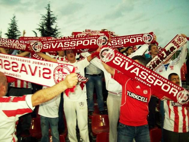 SİVASSPOR: Sivas-Kasımpaşa: 15 bin TL, Sivas-Galatasaray: 10 bin TL (Toplam: 25 bin TL)