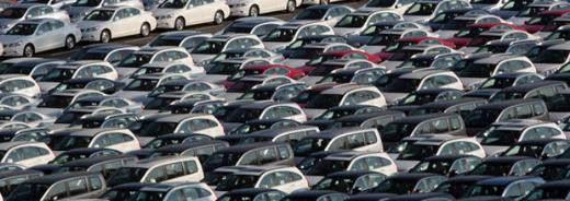 Otomotiv sektörü ücret artışı 2012 yılında yüzde 10 iken, bu oran 2013 yılında yüzde 9,8’e düştü.