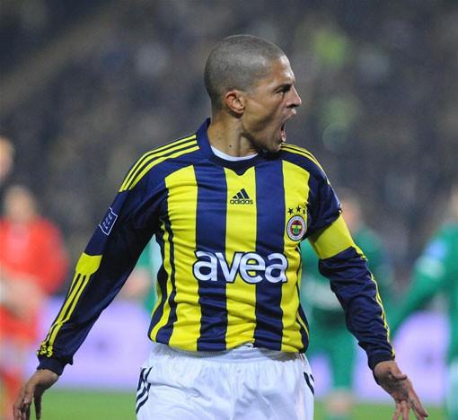 <p><strong>ALEX DE SOUZA</strong><br />
"Hayal edebilirseniz, gerçekleştirebilirsiniz."</p>
