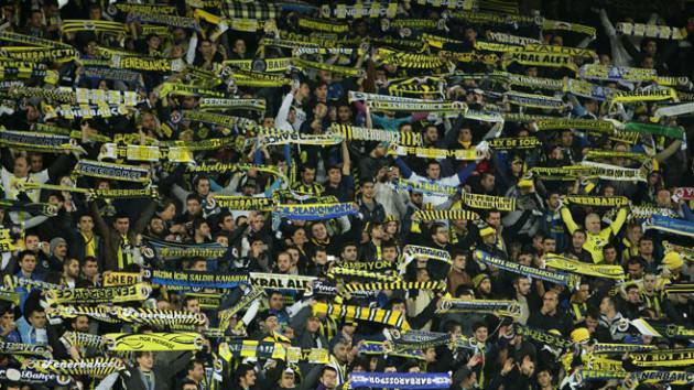 FENERBAHÇE:  Fenerbahçe-Galatasaray:    5 maç seyircisiz, Galatasaray-Fenerbahçe:    (Süper Kupa) 15 bin TL, SB Elazığ-Fenerbahçe:    15 bin TL,Fenerbahçe-Gaziantep:    5 bin TL, Bursa-Fenerbahçe:    7 bin 500 TL Fenerbahçe-Ordu:    7 bin 500 TL, Kayseri-Fenerbahçe:    5 bin TL, Fenerbahçe-İstanbul BB:    5 bin TL, Fenerbahçe-Göztepe:    (Ziraat T.K.) 30 bin TL, Gaziantep-Fenerbahçe:     10 bin TL, Fenerbahçe-Mersin İY:    5 bin TL, Fenerbahçe-Bursa:    (Ziraat T.K.) 5 bin TL, Fenerbahçe-SB Elazığ:    5 bin TL Fenerbahçe-M’Gladbach:    1 maç seyircisiz, Fenerbahçe-Bate Barisov:    1 maç seyircisiz (Toplam: 115 bin TL) 