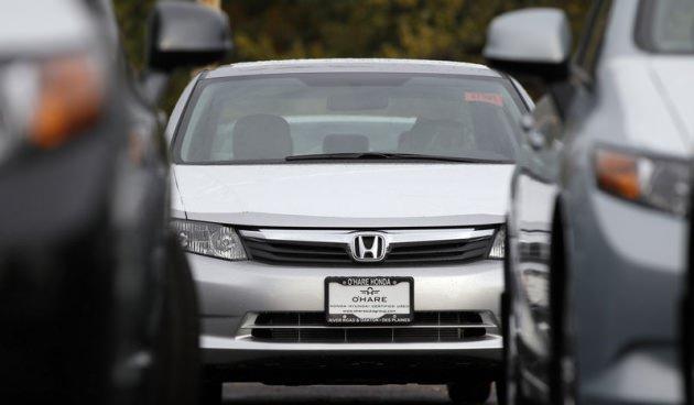 <p><strong>Honda'da takas indirimi</strong><br />Aralık ayının sonuna kadar Honda Civic Sedan sahibi olmak isteyenlere özel faiz oranı ve takas indirimi uy¬gulanıyor. Hem benzlnli hem de LPG'li Clvlc Sedanlar icln geçerli olan kampanyada ayda 686 TL taksitle Hon¬da sahibi olmak mümkün. Clvlc Sedan'ın fiyatı 47.900 TL'den başlıyor. LPG'li Civic Sedan satın almak isteyen¬lere 2 bin TL takas indiriminin sunulduğu kampanyada 60 ay vade için yüzde 0.92 faiz uygulanıvor.</p>